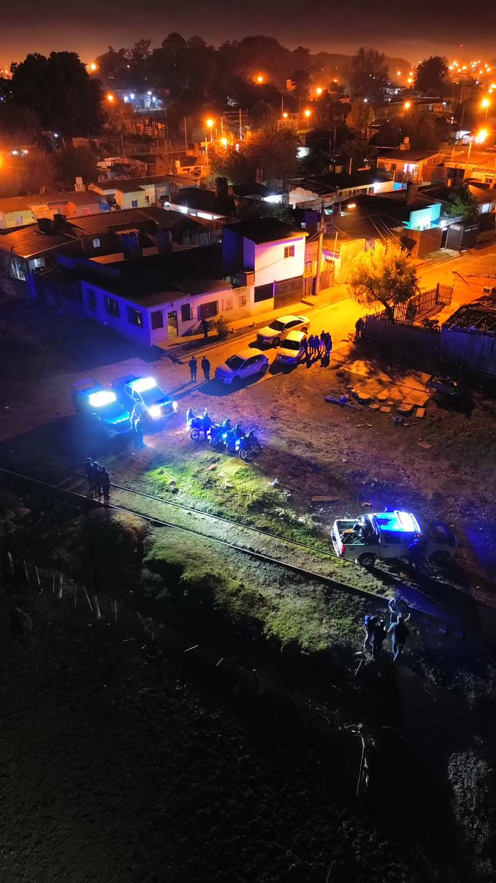 Operativo de Saturación en Concordia: intentó escapar, arrojó un "ladrillo" de cocaína y terminó detenido junto a su acompañante - 7PAGINAS - imagen de origen