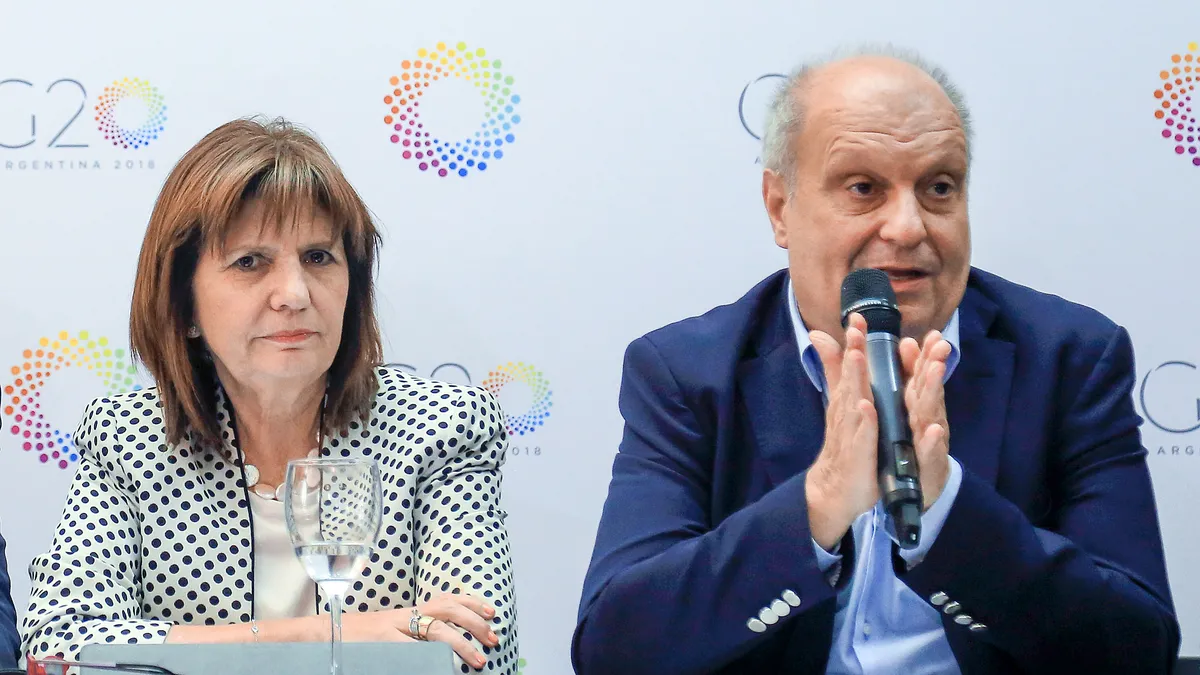 Hernán Lombardi tomó distancia de Bullrich - Informe Digital - imagen de origen