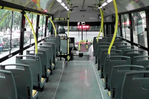 Transporte urbano en alerta: FATAP advierte sobre una crisis terminal y Delcause asegura que “todo tiene un límite” - imagen de origen