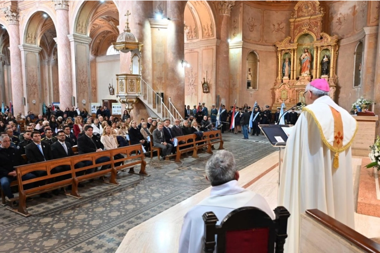 Con el Tedeum, Gualeguaychú dio inicio a la gran celebración del 25 de Mayo - imagen de origen