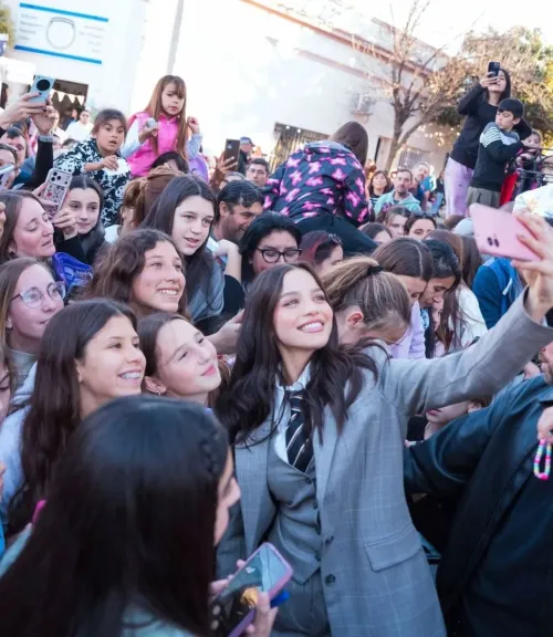 Emilia Mernes fue declarada ciudadana ilustre en Nogoyá, su ciudad natal: “Siempre va a ser mi lugar favorito” - imagen de origen