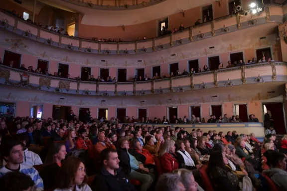 Paraná celebró la Revolución de Mayo con una Gala Patria en el Teatro 3 de Febrero - imagen de origen