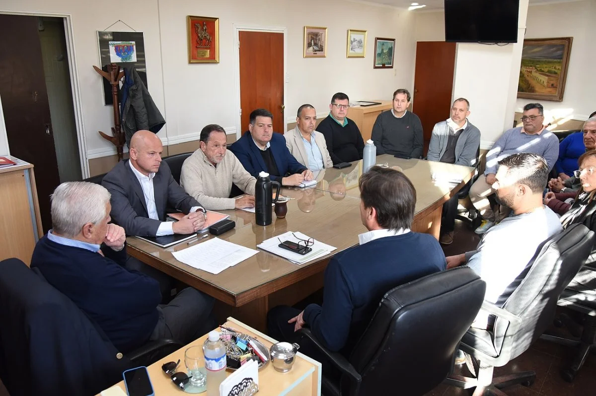Reunión con el Centro Comercial por la puesta en valor del Mercado Municipal - imagen de origen
