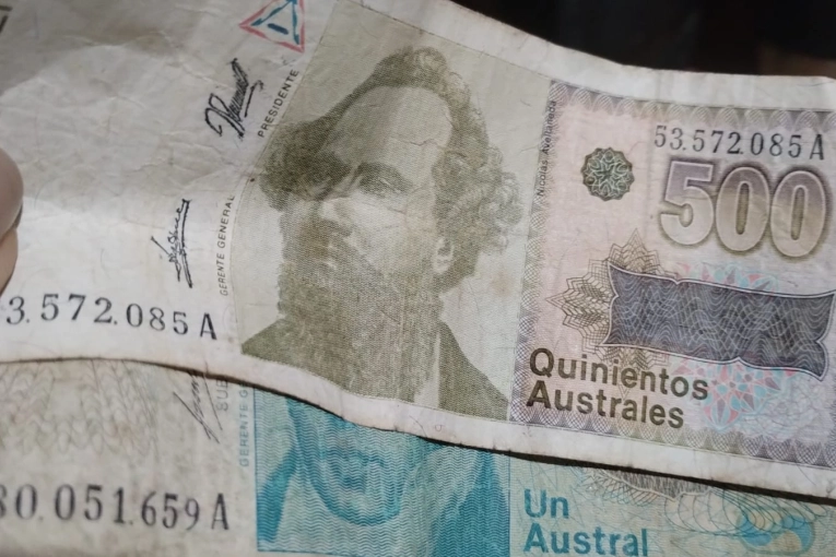 Insólito: en la Ley de Narcotráfico las multas a los condenados siguen en “Australes” - imagen de origen