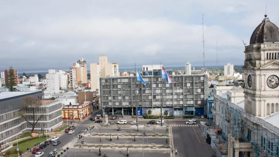 El gobernador recibió a las autoridades del STJ y analizaron los alcances del proyecto de reforma previsional | Análisis - imagen de origen