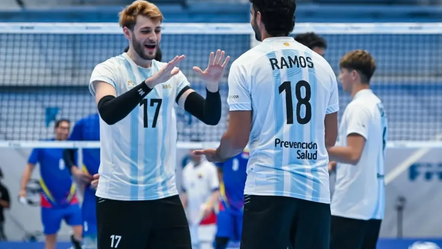 Con el paranaense Luciano Vicentín, Argentina se instaló en Brasilia para el debut en la VNL | Análisis - imagen de origen