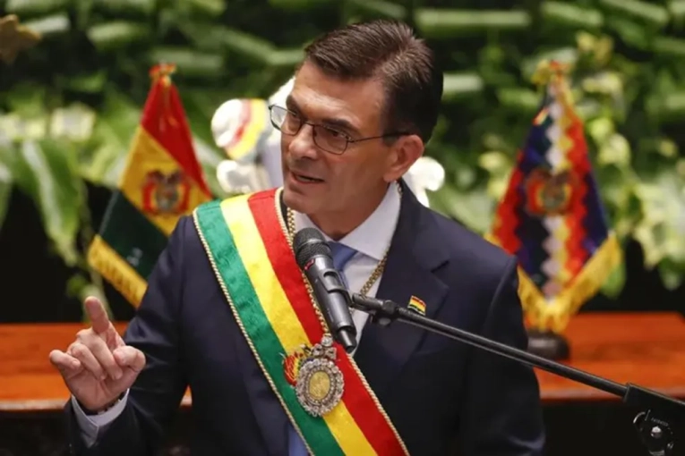 Bolivia llevará la crisis ante la OEA y acusa a Evo Morales de buscar desestabilizar al país - imagen de origen