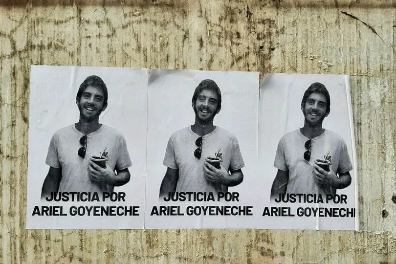 "Es momento de juicio": familiares y amigos de Ariel Goyeneche rechazaron el nuevo informe autópsico - Plaza Web - imagen de origen