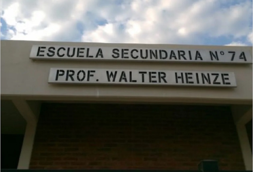 Estudiantes de la Escuela Secundaria Nº 74 realizarán la promesa de lealtad a la Constitución Nacional - imagen de origen