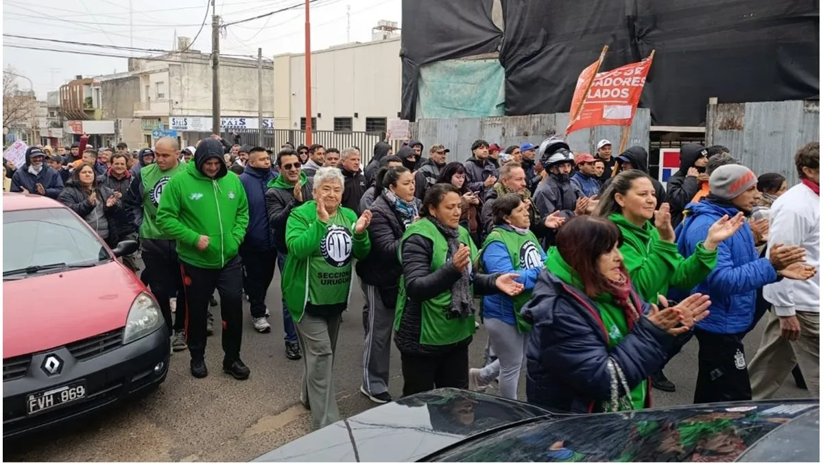 Granja Tres Arroyos: Sin acuerdo la audiencia en Trabajo pasó a cuarto intermedio - imagen de origen