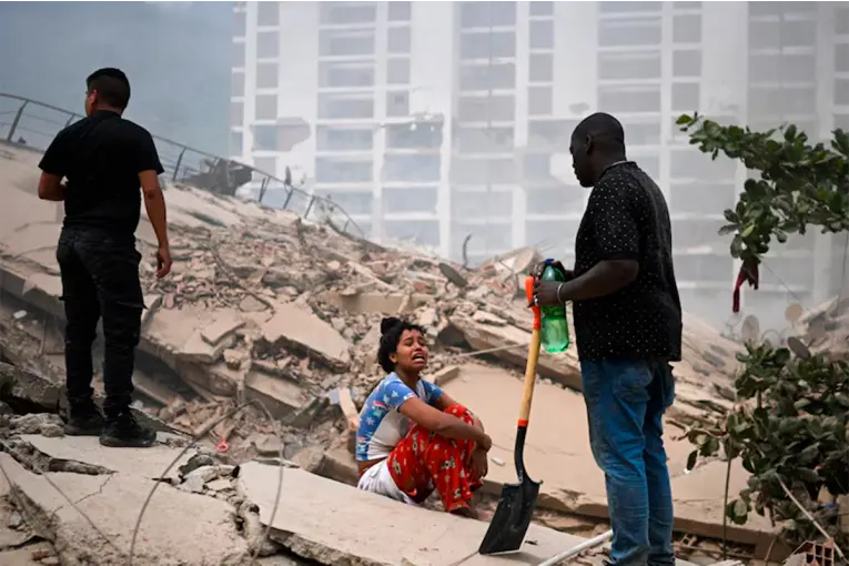 Terremotos en Venezuela: elevaron a 920 la cifra de muertos y 16 países enviaron ayuda humanitaria - imagen de origen