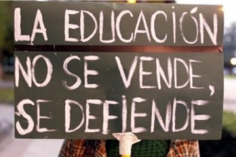 Los docentes universitarios entrerrianos realizarán una semana completa de paro - imagen de origen