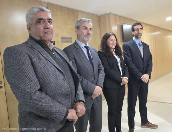 Con la presencia de Caputo, se reunió el Consejo Federal de Responsabilidad Fiscal en Paraná - imagen de origen