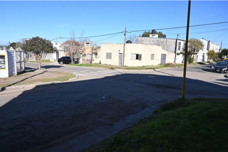 Comienza el asfaltado de 150 cuadras: el lunes inician en la zona del Hospital Centenario - imagen de origen