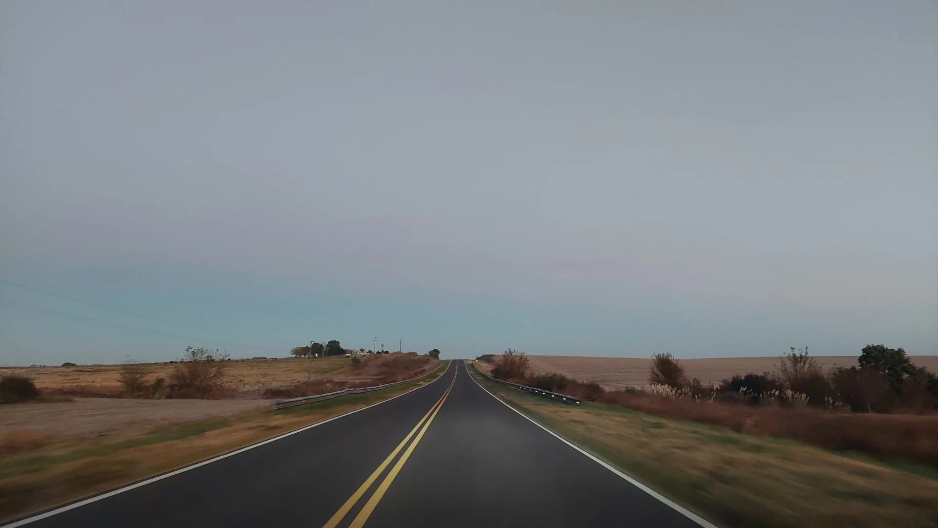 Alerta violeta por niebla: recomiendan evitar viajar y extremar los cuidados al conducir - imagen de origen