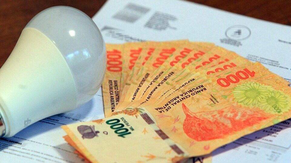 Autorizan una suba eléctrica y crece la presión sobre Entre Ríos - Informe Digital - imagen de origen