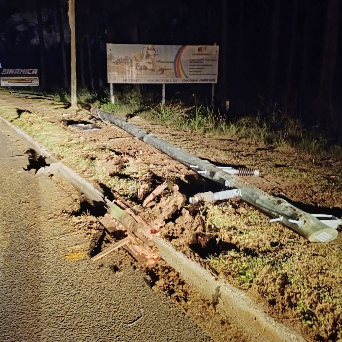 Corte de energía en la zona norte tras choque contra un poste frente al Club Los Yaros - imagen de origen