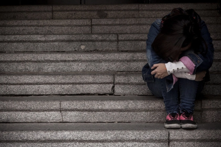 “El aislamiento alimenta la depresión": Claves de una especialista para acompañar a los jóvenes en crisis - imagen de origen