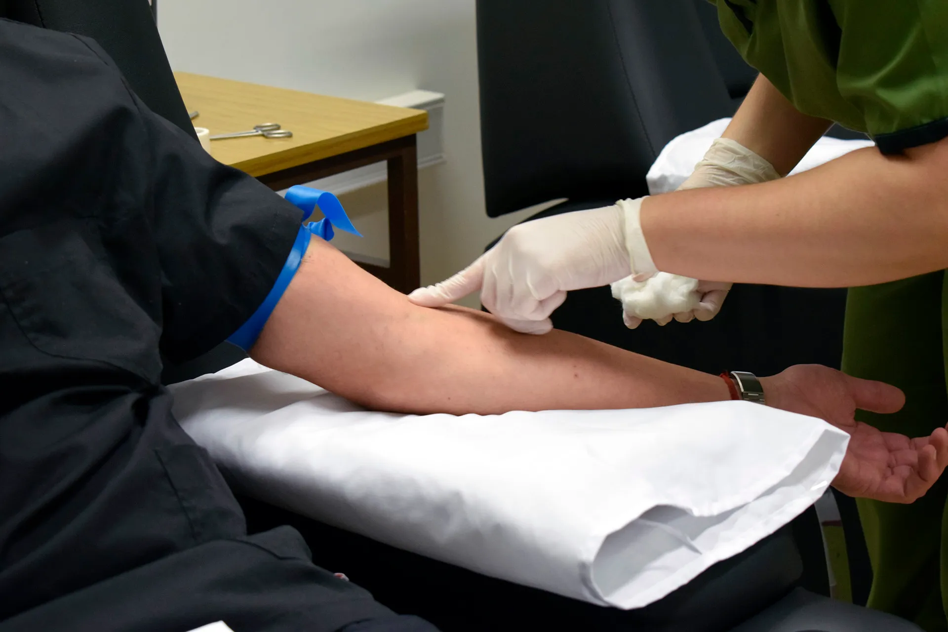 Ante la baja de donantes, Salud convoca a la comunidad a donar sangre en Entre Ríos - Plaza Web - imagen de origen