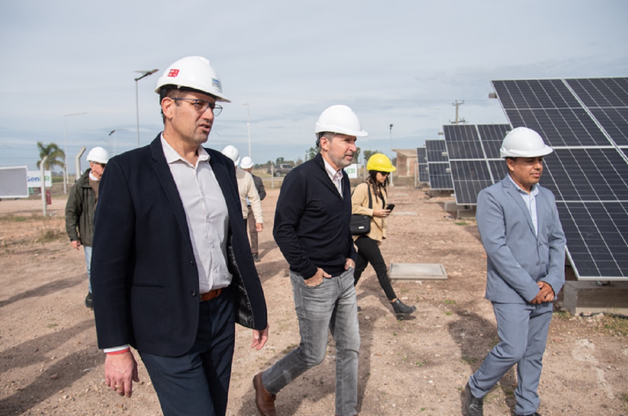 Frigerio inauguró en Arroyo Barú un parque solar con una inversión de 600 millones de pesos - imagen de origen
