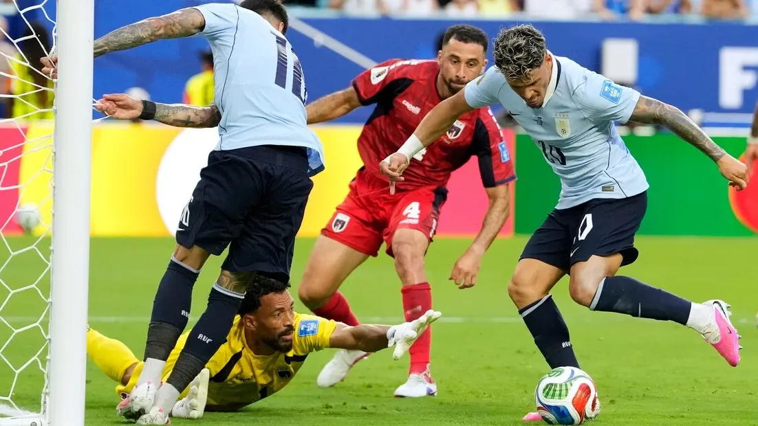Uruguay no pudo con el sorprendente Cabo Verde y se complica en su afán por avanzar a 16avos. de final - imagen de origen
