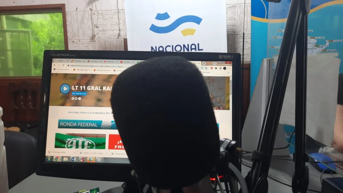 Diez trabajadores de LT11 se acogieron al retiro voluntario y crece la preocupación por el futuro de la emisora - imagen de origen