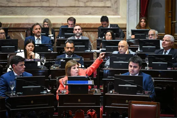 Senado: LLA decidió levantar la sesión del jueves para evitar que avance el pedido de interpelación a Adorni - imagen de origen