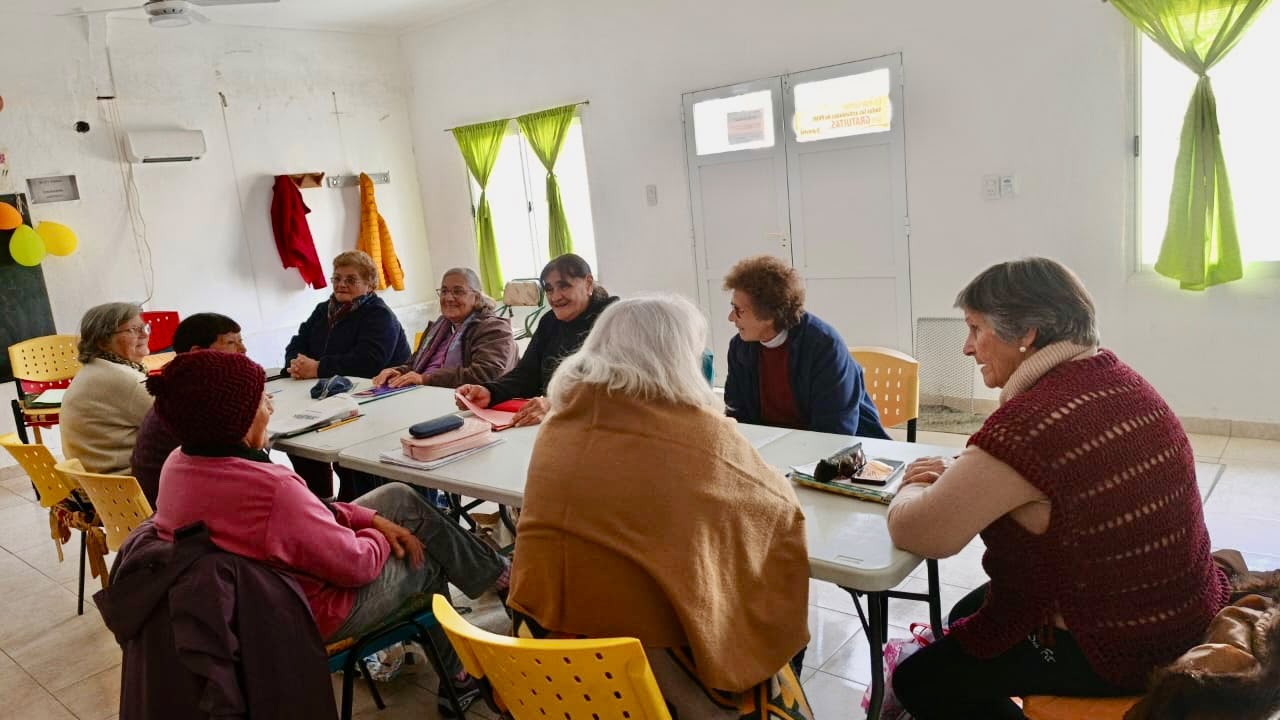Continúan las actividades para adultos mayores en distintos barrios de Concordia - 7PAGINAS - imagen de origen