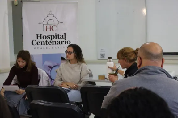 Capacitan en prevenir conductas suicidas en pacientes internados en el Centenario - imagen de origen