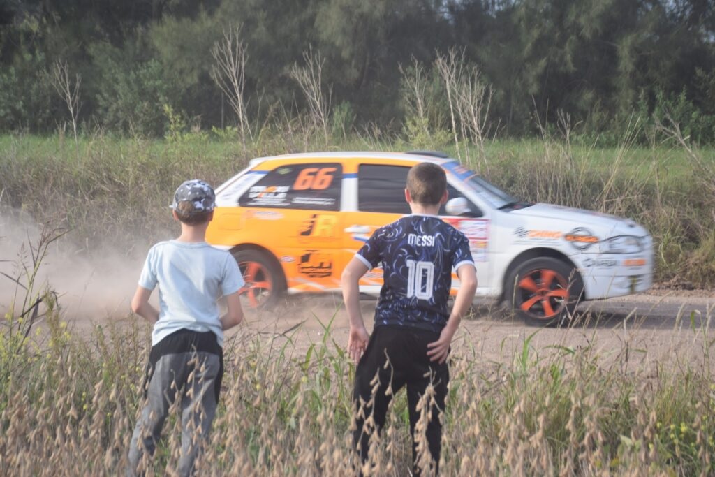 Crespo vivió un fin de semana a puro rally y con fuerte impacto turístico - imagen de origen