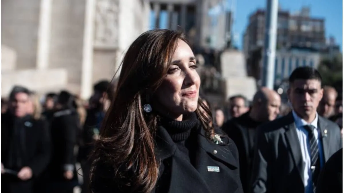 Guerra fría en Rosario: Victoria Villarruel le dio la espalda a Milei en el acto patrio - imagen de origen