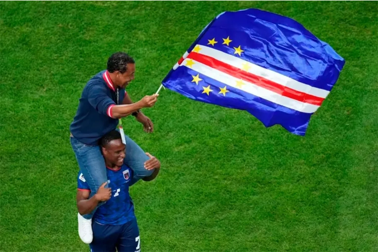 El entrenador de Cabo Verde anticipó el duelo con Argentina y habló de Messi - imagen de origen