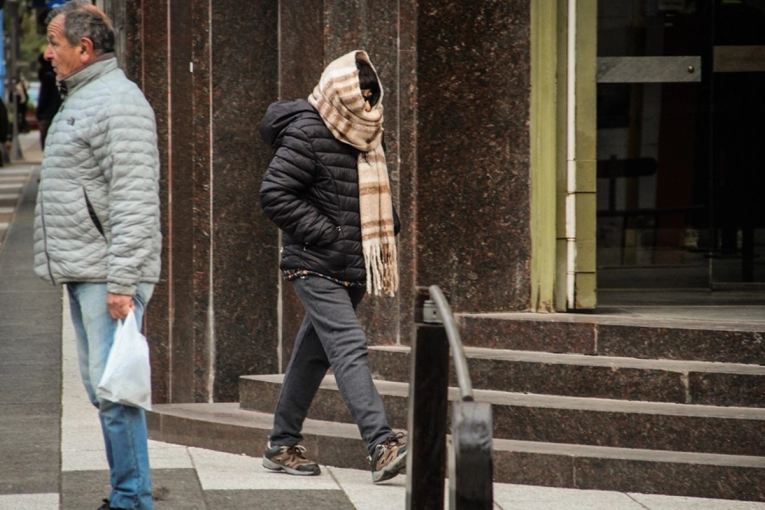 El fin de semana largo arranca con bajas temperaturas: ¿subirá el termómetro el lunes patrio? - imagen de origen