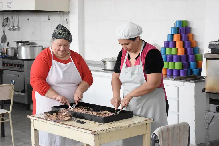 La provincia aumentó 20% las partidas destinadas a comedores escolares - imagen de origen