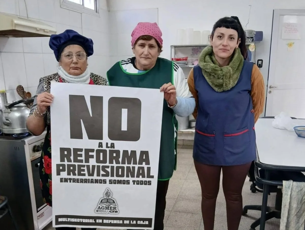 AGMER Uruguay llevó su reclamo contra la reforma previsional a escuelas de Concepción del Uruguay - imagen de origen