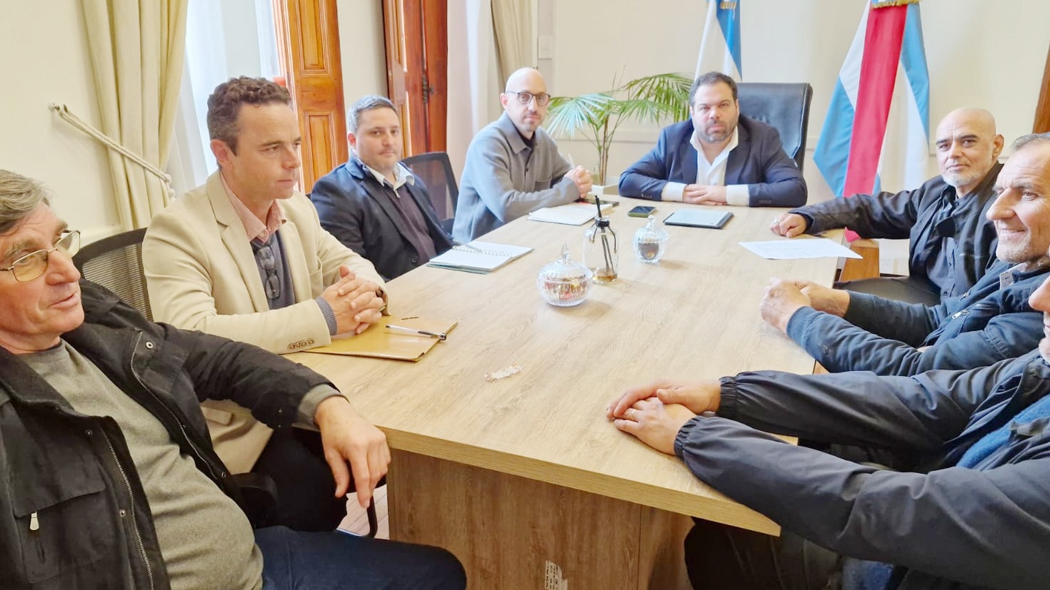 Granja Tres Arroyos: el gobierno provincial reforzará asistencia a los trabajadores afectados - imagen de origen