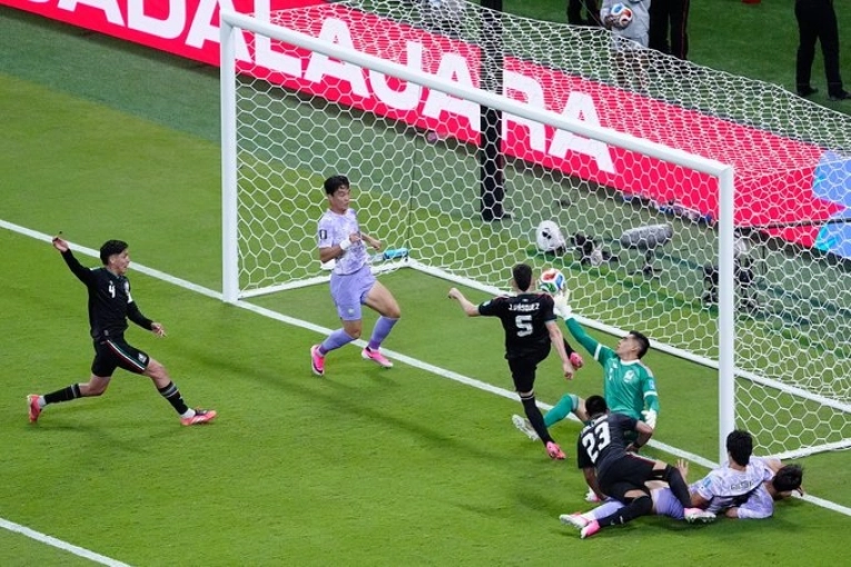 México le ganó a Corea del Sur y es el primer clasificado a 16avos de final del Mundial - imagen de origen