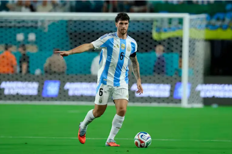 Marcos Senesi reemplaza a Balerdi y la Selección Argentina tendrá dos entrerrianos - imagen de origen