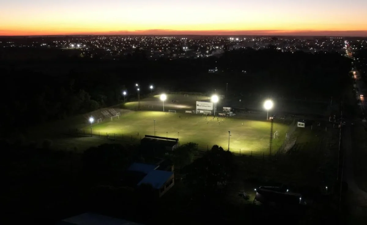 Enersa renovó el sistema lumínico del Club Tiro Federal de Chajarí - imagen de origen