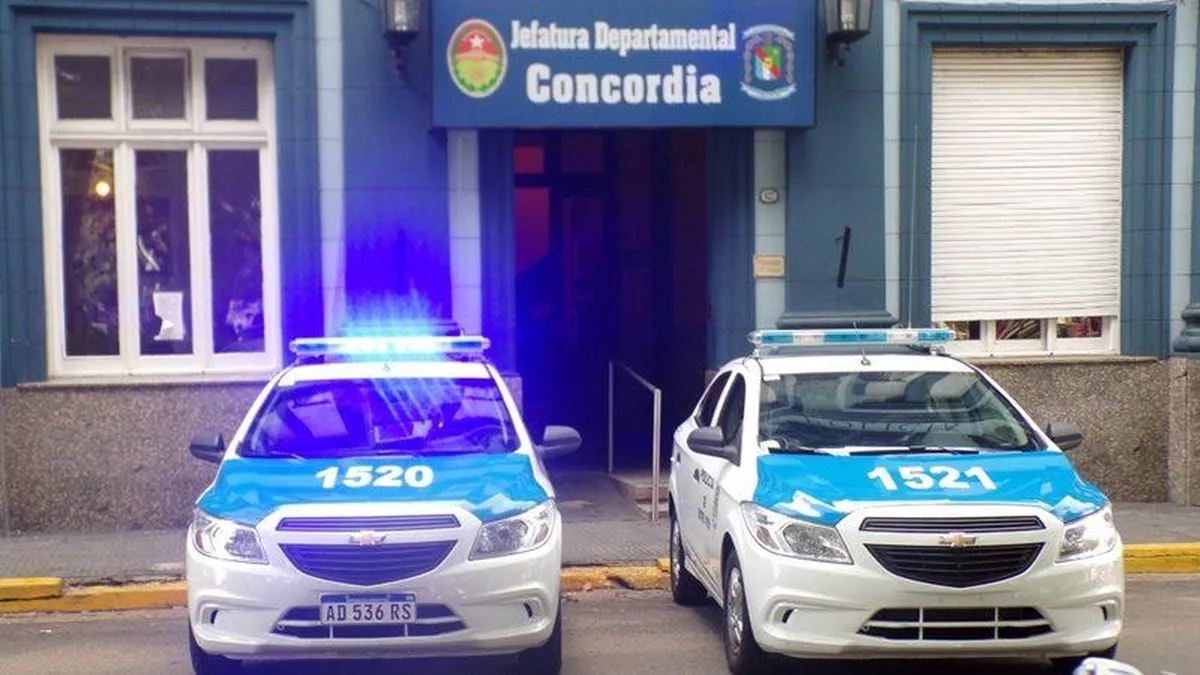 Estudiante de 14 años llevó una réplica de arma a una escuela de Concordia - imagen de origen