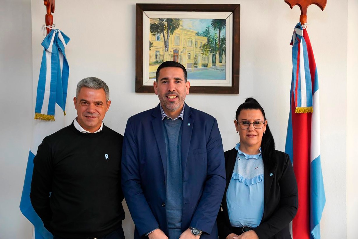 Cuenca presentó a los nuevos vocales del CGE - Informe Digital - imagen de origen