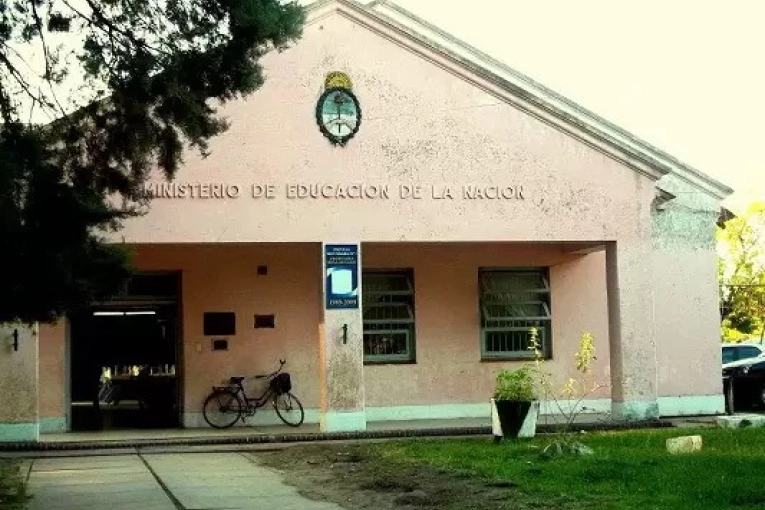 Robaron mercadería en la escuela “Pereda” y además causaron varios daños - imagen de origen