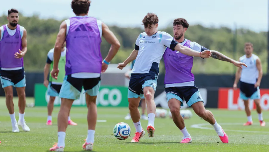 Argentina volvió a las prácticas, Scaloni piensa en preservar jugadores y Senesi gana terreno | Análisis - imagen de origen
