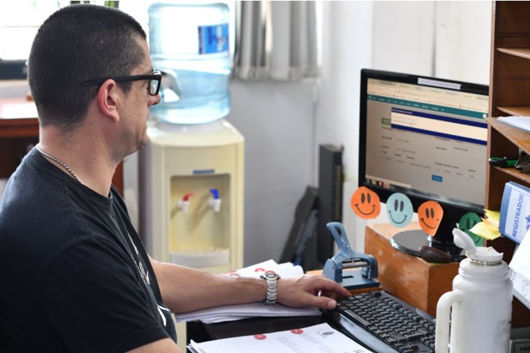 Diputados capacitó a su personal sobre consumos digitales y prevención de adicciones tecnológicas - imagen de origen