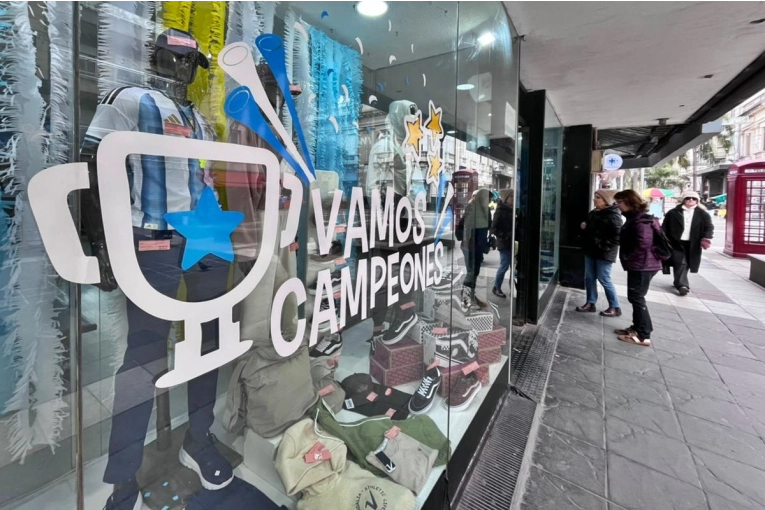 El comercio local tiene un horario de trabajo sugerido por el partido de la Selección Argentina - imagen de origen