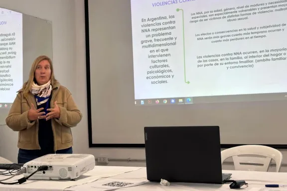 Copnaf y la Dirección de Mujeres fortalecen el abordaje integral de las violencias - imagen de origen