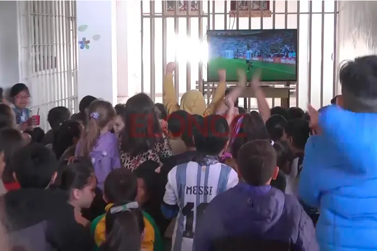 Las escuelas entrerrianas podrán incorporar el Mundial a las actividades educativas - imagen de origen