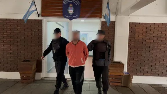 Capturaron en la terminal de Retiro a un prófugo de homicidio en Paraná - imagen de origen