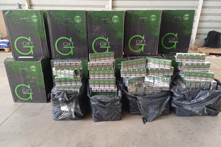 La Policía secuestró más de 11 mil paquetes de cigarrillos en un barrio de Concordia - imagen de origen