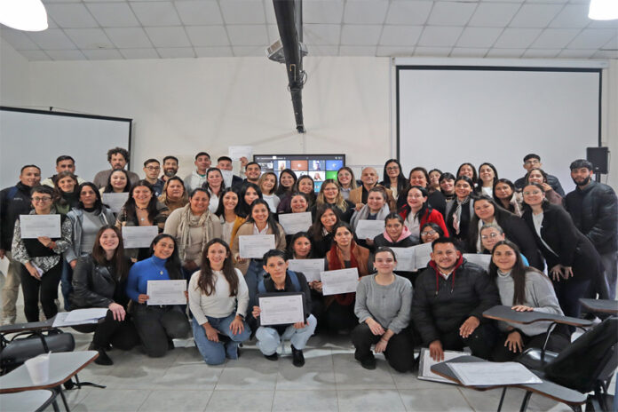 Entregaron certificados a 64 nuevos agentes sanitarios en Concepción del Uruguay - imagen de origen